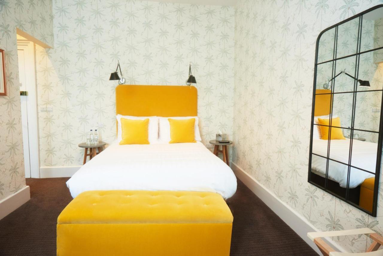 Embankment Hotel Bedford Luaran gambar