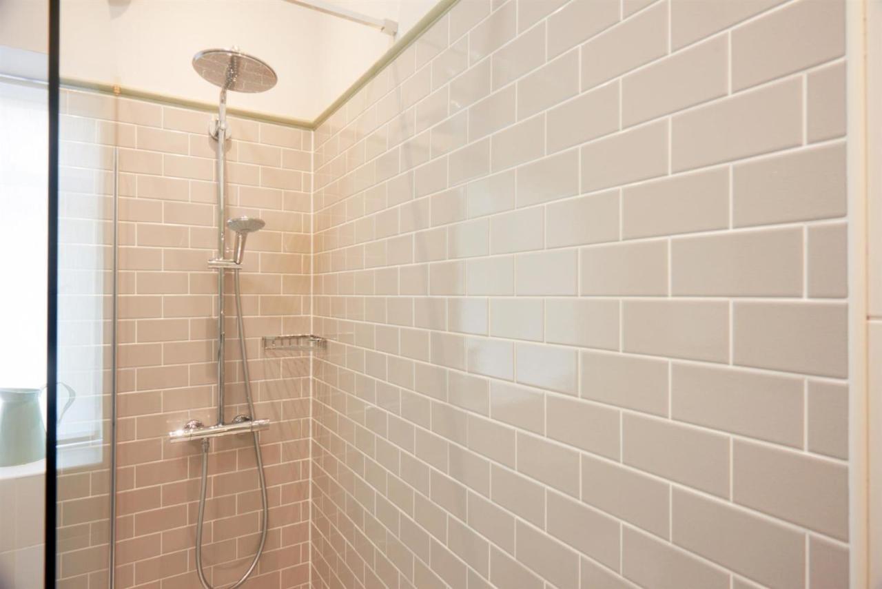 Embankment Hotel Bedford Luaran gambar
