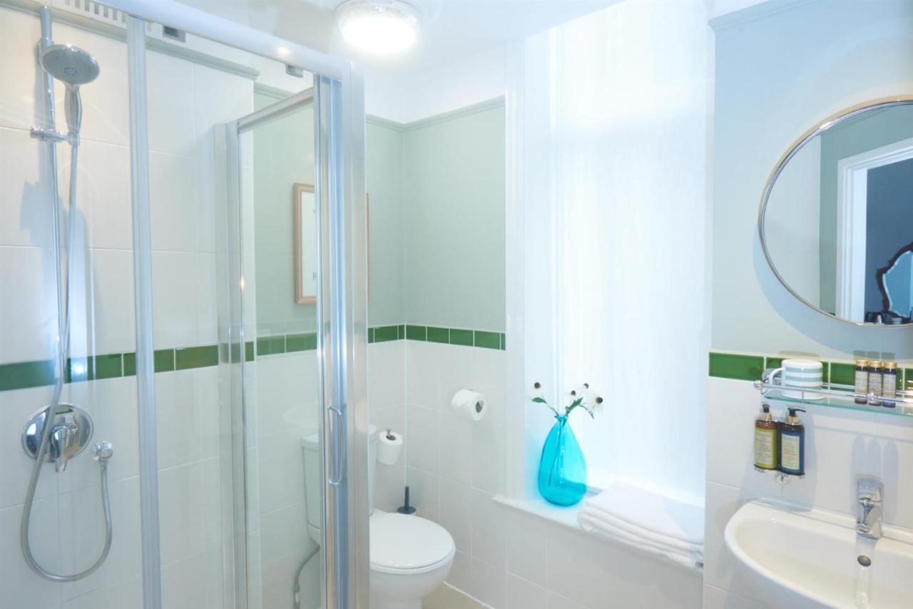 Embankment Hotel Bedford Luaran gambar
