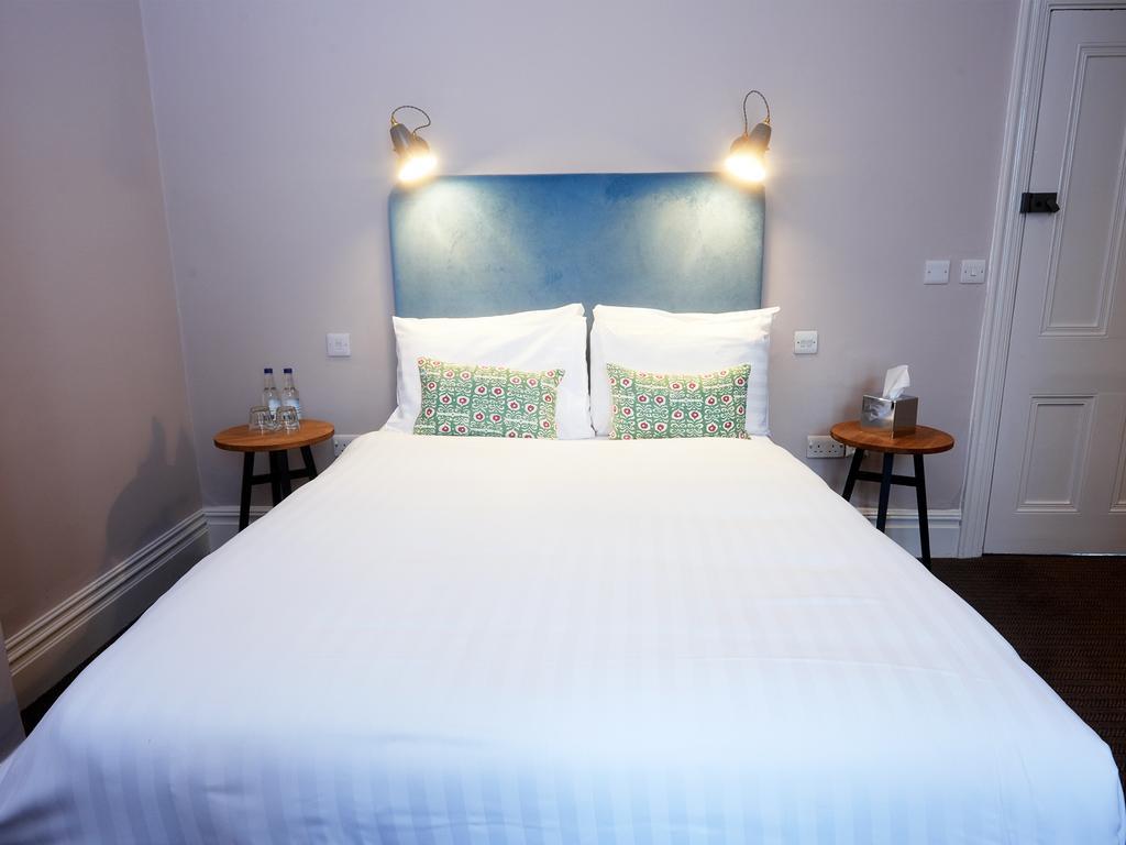 Embankment Hotel Bedford Luaran gambar